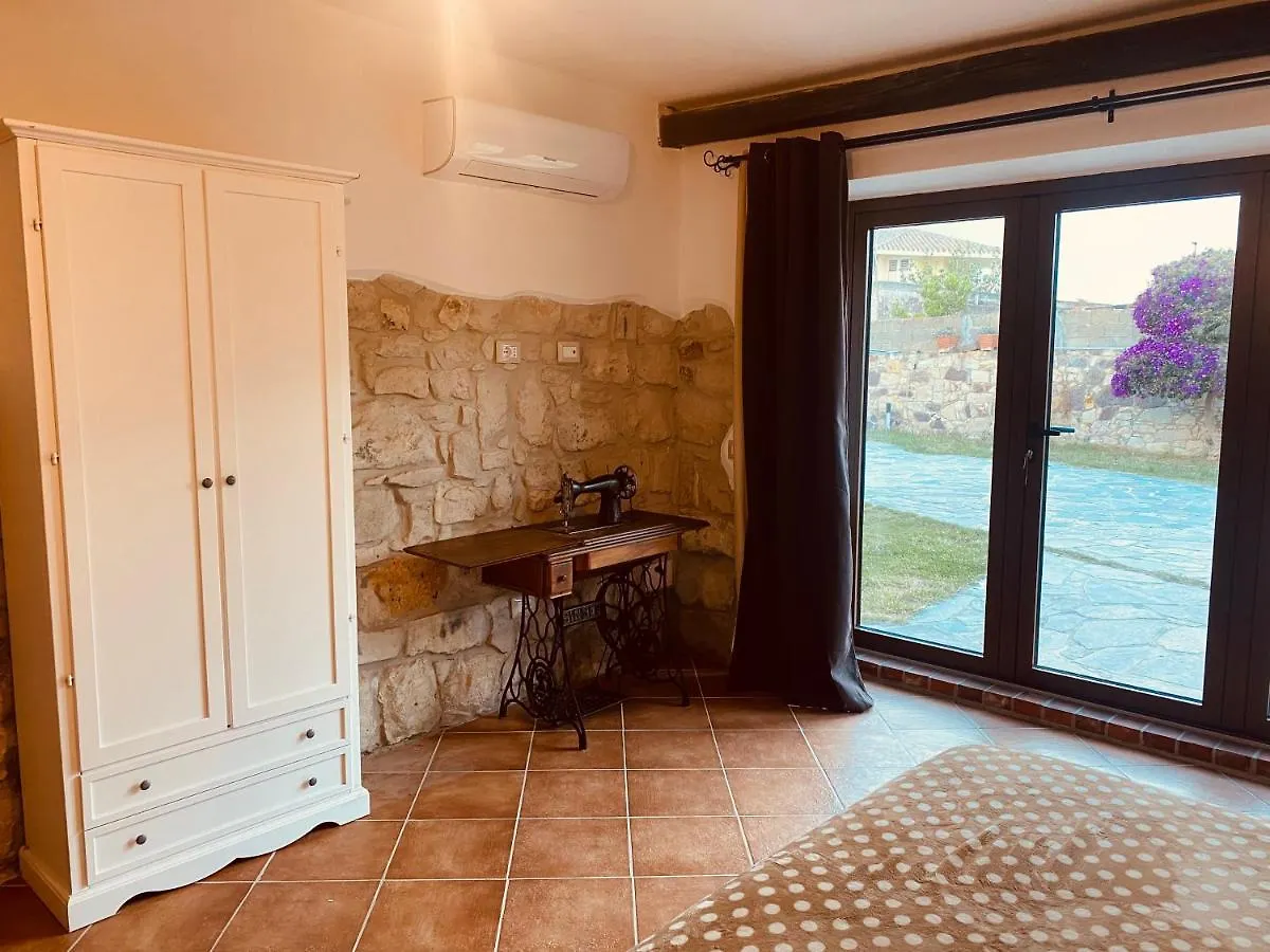 Casa Di Pietra Villa San Giovanni Suèrgiu
